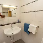 Appartementhaus דירה רדשטאדט